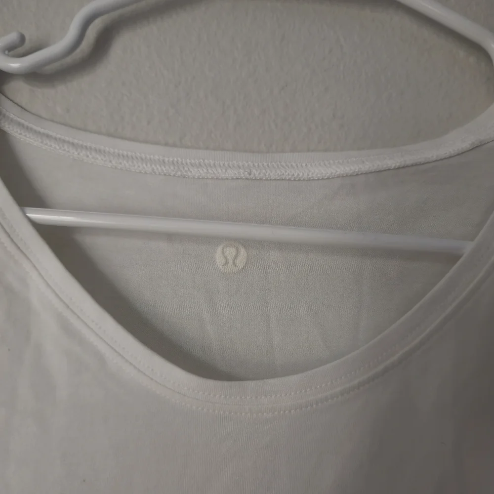 Lululemon White Cuffed Sleeve Relaxed Tee No Size